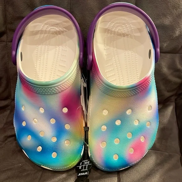 NEW Classic Solarized Crocs Juniors size 2 - Picture 3 of 6